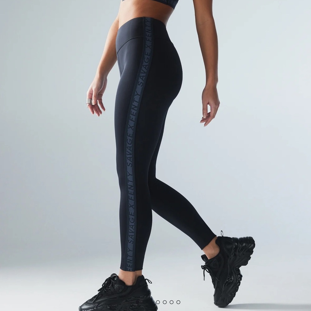 NWT Savage X Fenty logo stripe leggings XL